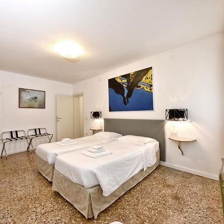 True Venice 2 Bedrooms In The Heart Of Castello Venedig Eksteriør billede