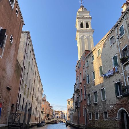 True Venice 2 Bedrooms In The Heart Of Castello Venedig Eksteriør billede