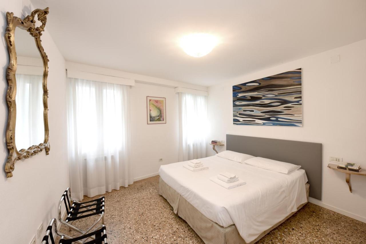True Venice 2 Bedrooms In The Heart Of Castello Venedig Eksteriør billede