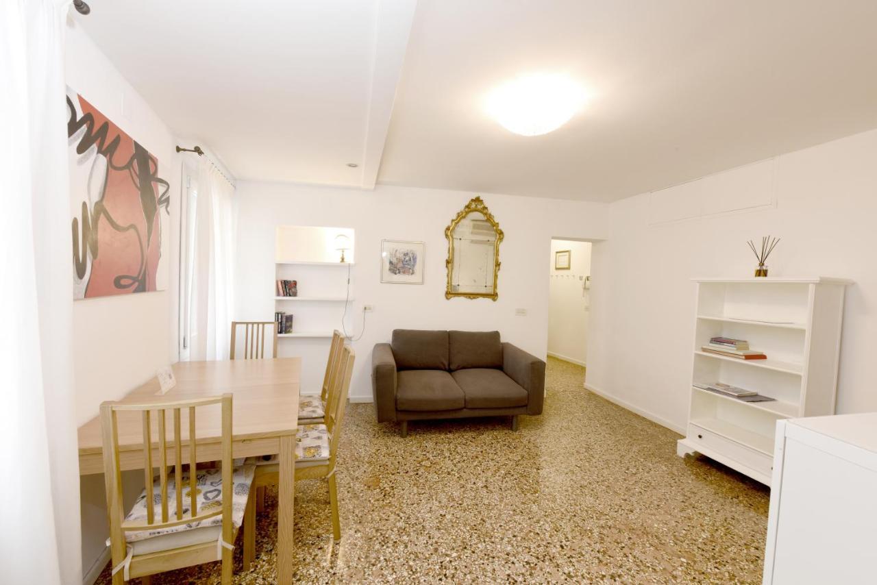 True Venice 2 Bedrooms In The Heart Of Castello Venedig Eksteriør billede
